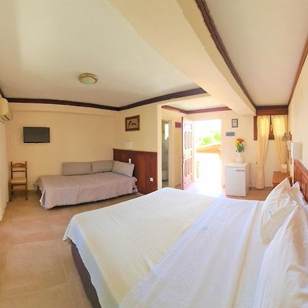 سبيتسيس Kastro Hotel المظهر الخارجي الصورة