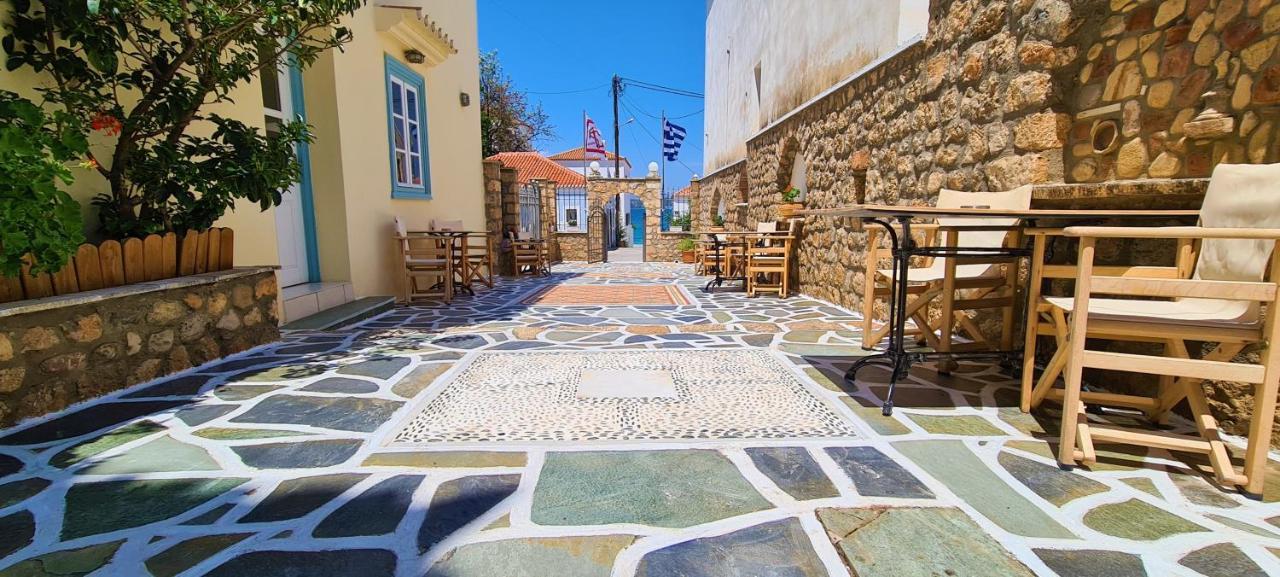 سبيتسيس Kastro Hotel المظهر الخارجي الصورة