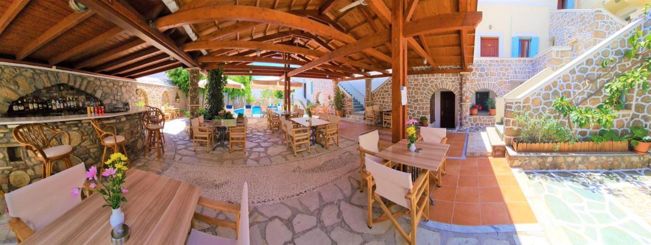 سبيتسيس Kastro Hotel المظهر الخارجي الصورة