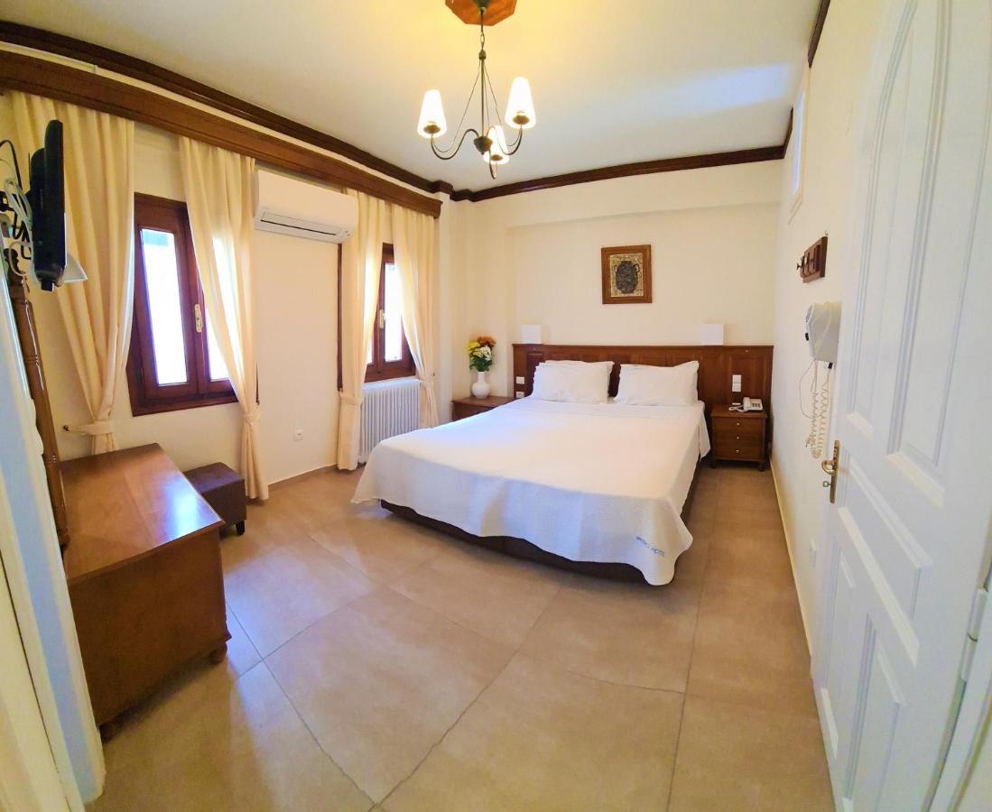 سبيتسيس Kastro Hotel الغرفة الصورة