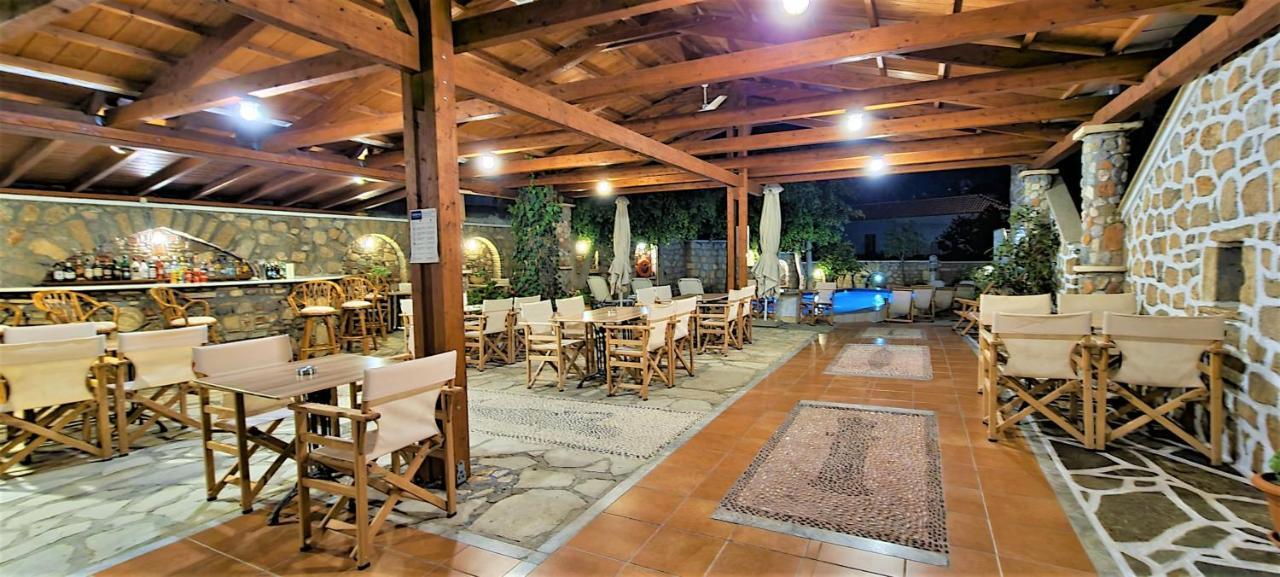 سبيتسيس Kastro Hotel المظهر الخارجي الصورة