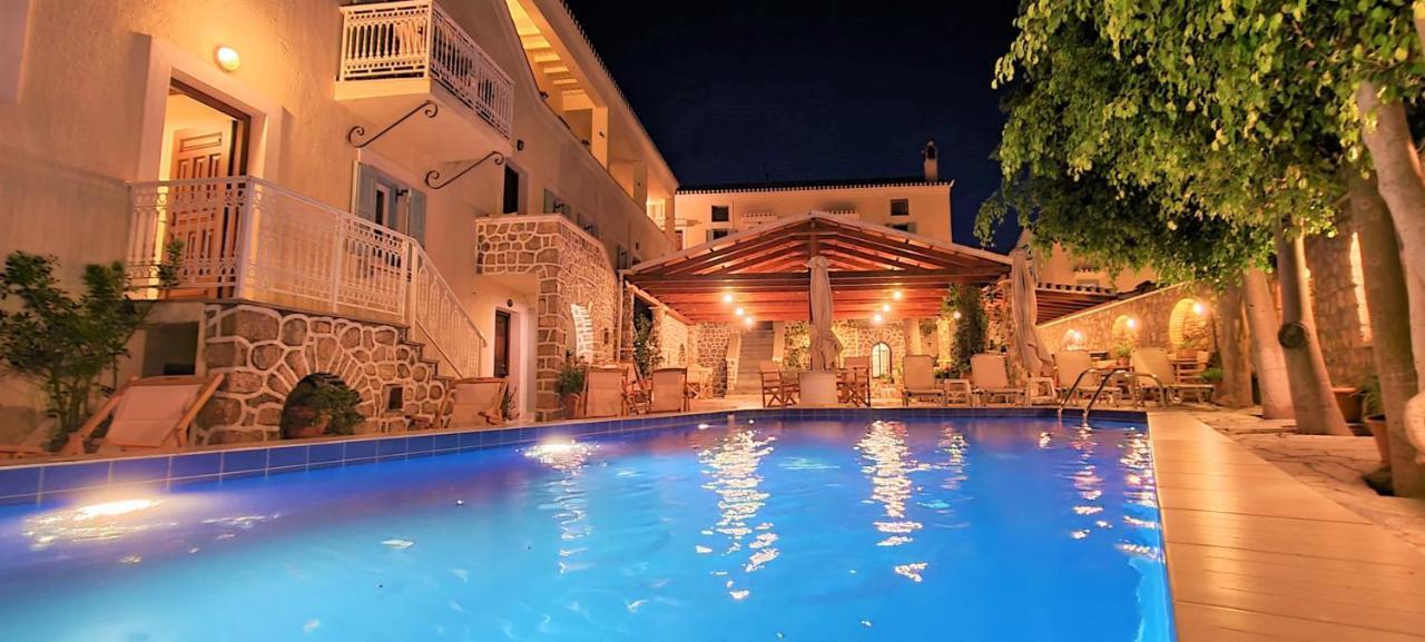 سبيتسيس Kastro Hotel المظهر الخارجي الصورة