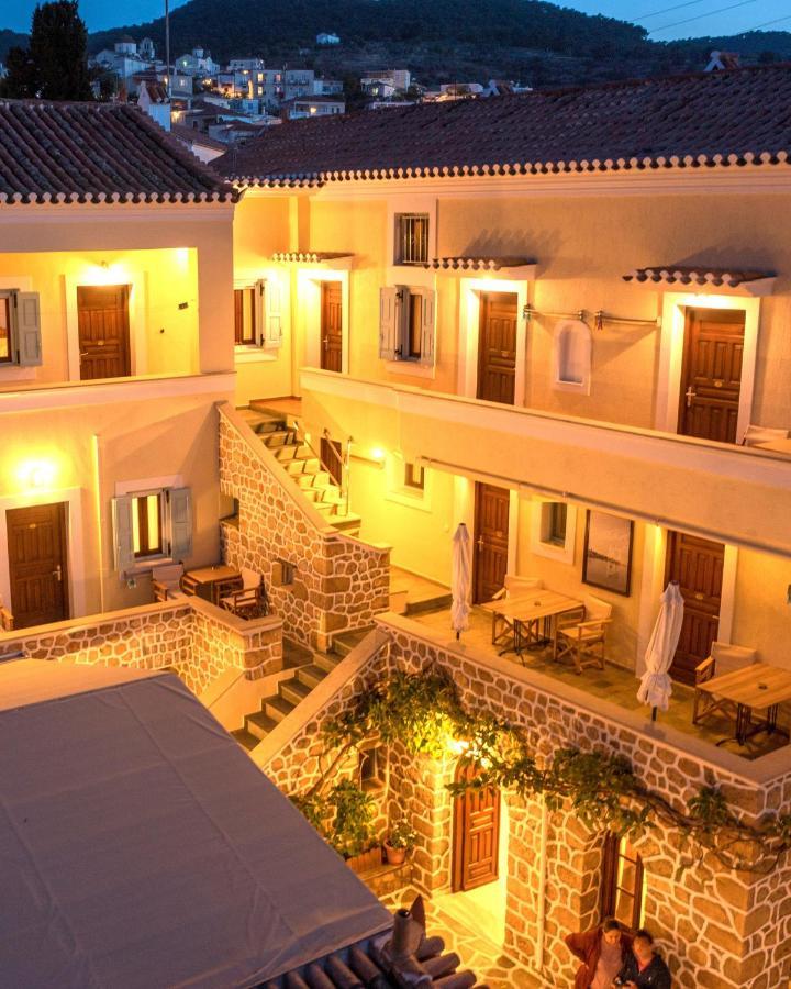 سبيتسيس Kastro Hotel المظهر الخارجي الصورة