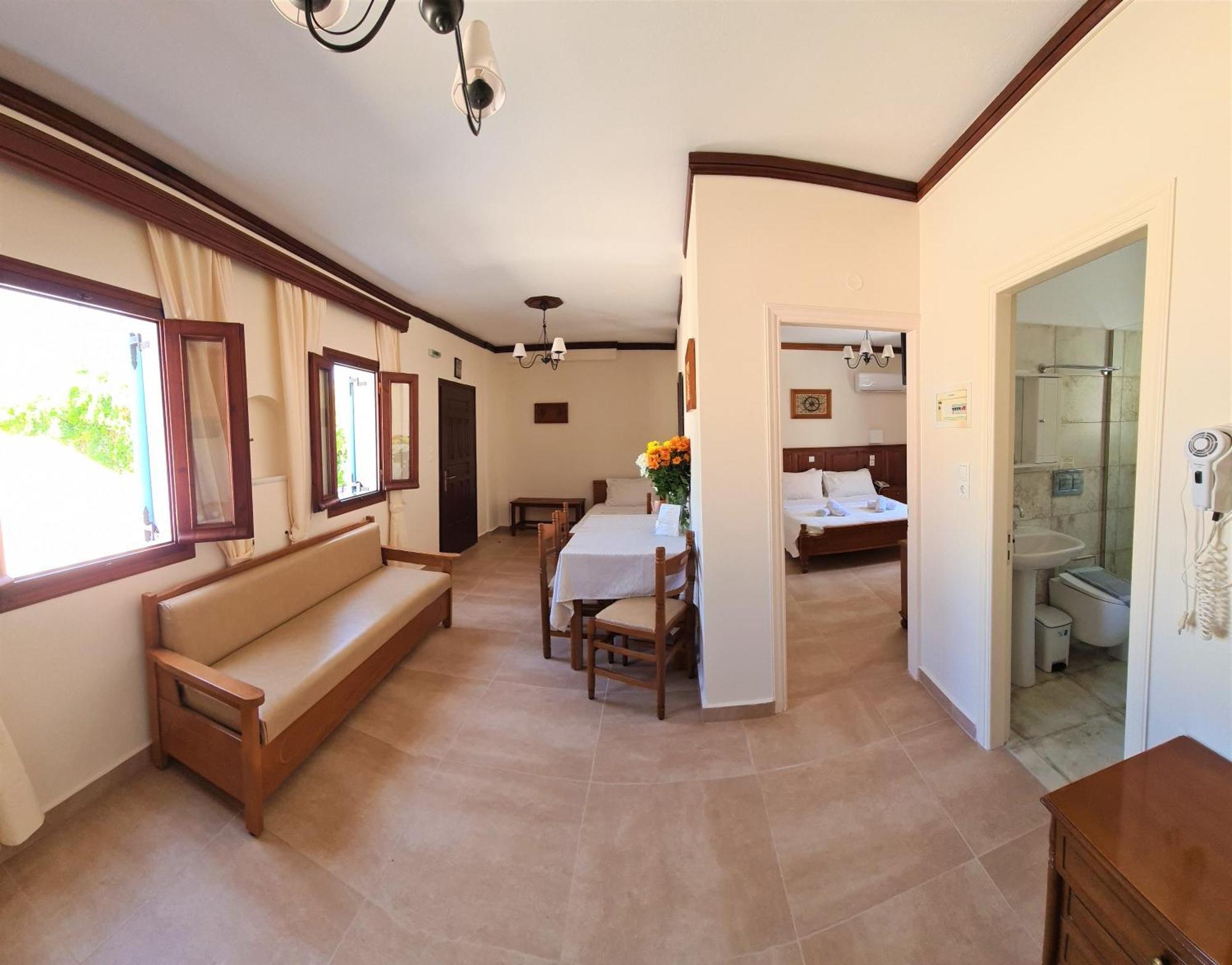 سبيتسيس Kastro Hotel الغرفة الصورة