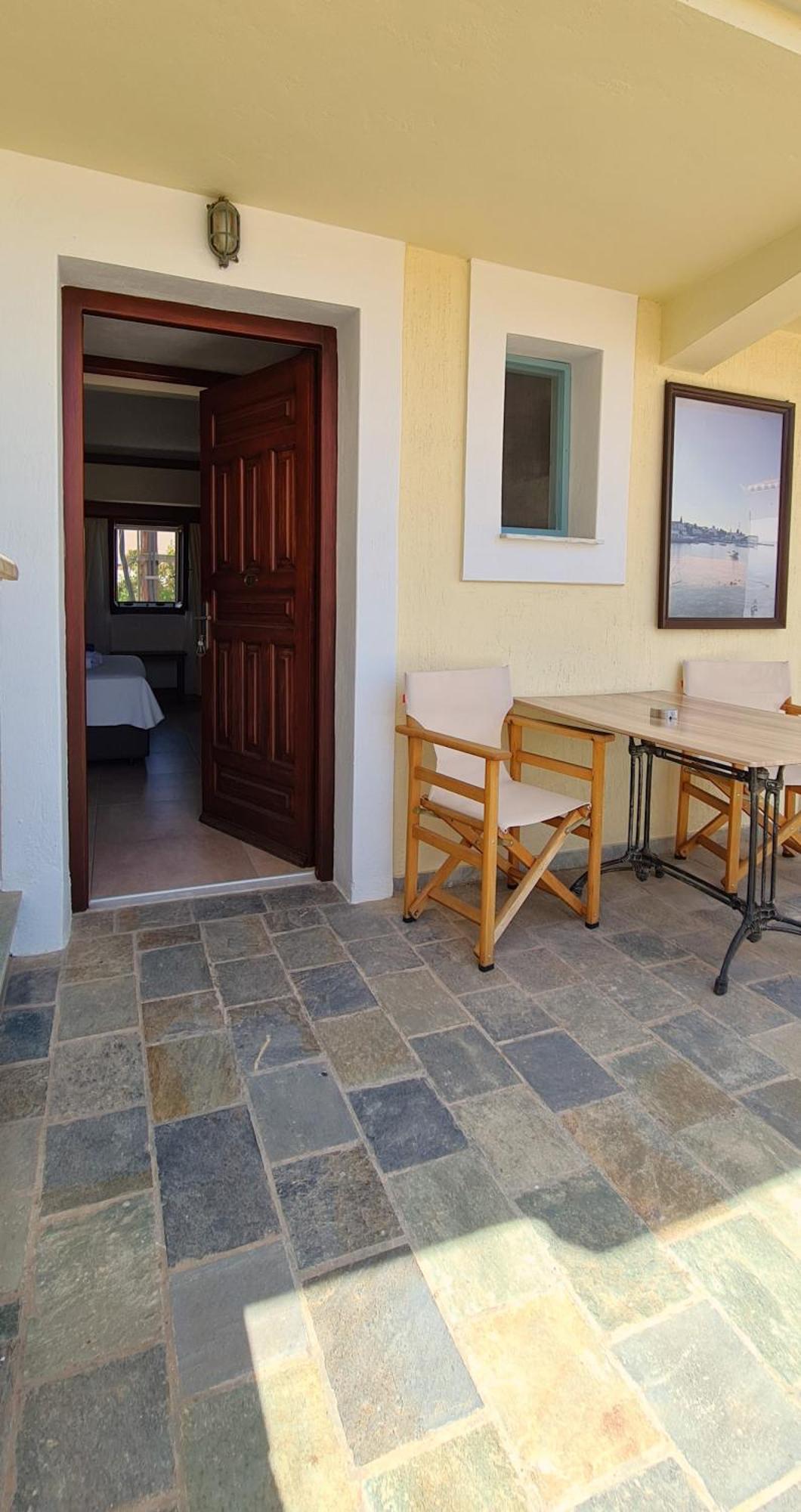 سبيتسيس Kastro Hotel الغرفة الصورة